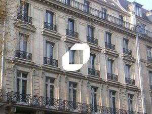 A LOUER  PIED SAINT LAZARE