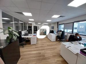 A LOUER  LOCAL MIXTE BUREAUX ET STOCKAGE NEUF