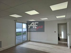 Location Local Professionnel 30m² DONGES 44480