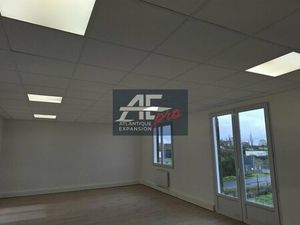 Location Local Professionnel 37m² DONGES 44480