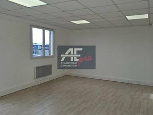 Location Local Professionnel 38m² DONGES 44480