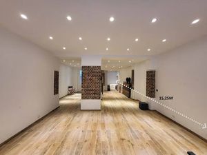 LOCAL RENOVÉ AU TROCADERO