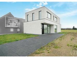 Huis te koop in Heffen met 4 slaapkamers