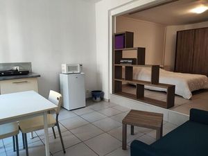 Location appartement 1 pièce 35 m² à Nîmes (30000)