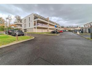 Vente appartement 98 m² Saint-Galmier (42330)