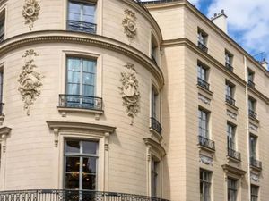 Bureaux à louer de 737m2