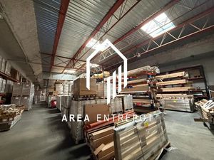 Entrepôt avec quais - ZI Estroublans