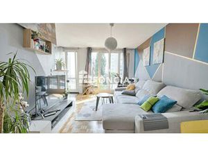 À vendre – Appartement 2 pièces avec BOX et CAVE – 47 92 m² – Villejuif (Avenue de Paris)