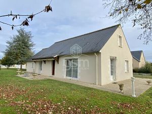 PLAIN-PIED 3 CHAMBRES PROCHE BOURG