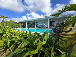 Vente villa 5 pièces 132 m² à Grand bourg (97112)  696 000 €