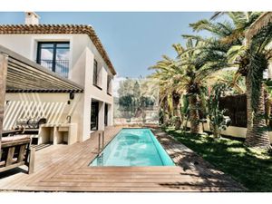 Vente villa 8 pièces 245 m² à Saint-Tropez (83990)  6 600 000 €
