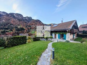 Vente ferme 5 pièces 176.77 m² à Le petit-bornand-les-glieres (74130)  680 000 €