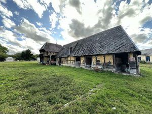 Grange d'environ 156m² à rénover