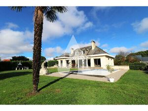 Vente maison 12 pièces 232 m² Tarbes (65000)