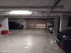 Place parking pour motos ou voiture