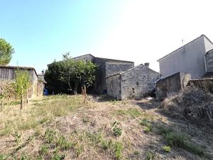 Vente appartement 3 pièces 250 m² à Hiersac (16290)  80 000 €