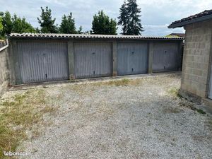 À louer garage quartier champ de foire
