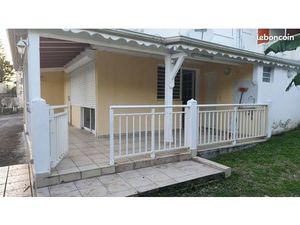 Bas de villa meublée