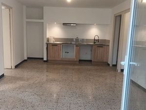 F4 plain pied salle de bain PMR