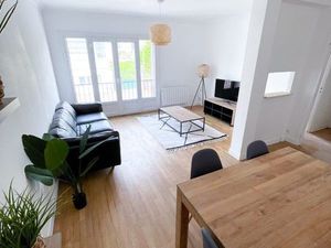 Appartement 3 pièces 65 m2 entièrement meublé