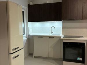 T3 meublé – 62 m² – Cosy & lumineux – Rénové et Décoré par Architecte – Parking privé – Na