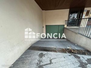 Parking Bagnols Sur Ceze