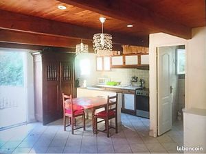 Studio toutes charges comprises