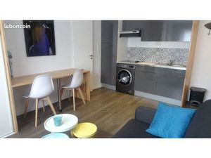 Studio meublé / centre ville / tout compris / 15 janvier