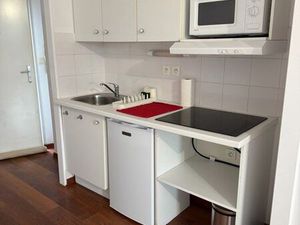 Location meublée appartement 2 pièces 43 m² Nantes (44000) 670