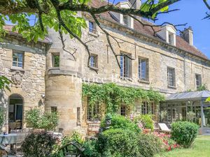 Vente maison 10 pièces à Pontoise (95000)  1 250 000 €