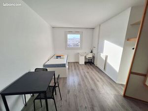 F1 20m² 10 min RER Mont d'Est