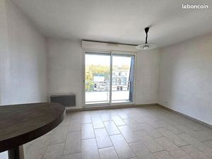 Studio 1 pièce 25 m²