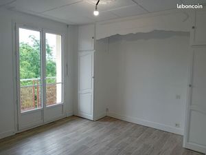 Location Sotteville centre appt. 80 m2 de 5 pièces principale en très bon état