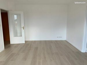 Appartement CHARTRES DE BRETAGNE