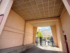 PARKING DANS RESIDENCE PRIVE ET CLOSE - 12 Av BOLLEE LE MANS