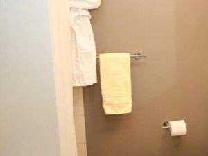 Installez-vous avec vos valise dans cet appartement T2 meublé entièrement rénové. G Visale