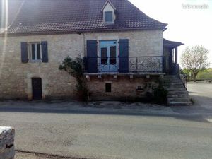 A louer maison mitoyenne centre bourg