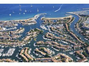 Port Grimaud Local Commercial