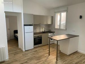 T2 30m2 meublé rue Léon Blum Villeurbanne