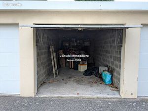 Parking/box 16 m² CALUIRE ET CUIRE