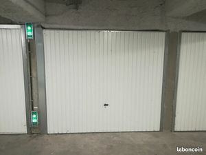 Garage sécurisé - Villeurbanne Croix Luizet
