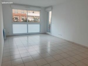Appartement T3 70m2 à deux pas du parc Longchamp