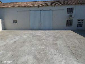 Entrepôt 150m2 ZI Nord Arles
