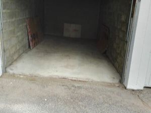 Garage fermé TASSIN