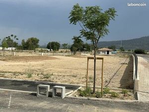 Terrain 327 m² Peyrolles En Provence