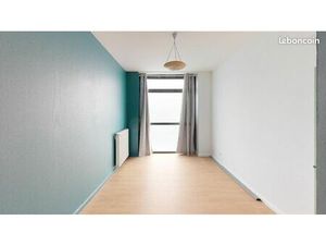 Salle de soins dans Pôle Santé - Tout inclus - Proche HCL