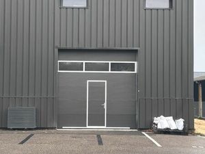 Local d'activité 145 m² - Ste Consorce