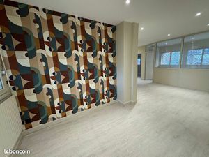 BUREAUX LYON 6 RDC surélevé + étage en duplex à louer  proche Part Dieu