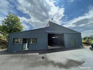 Local d'activité 586 m²