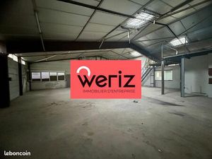 Local industriel 300 m²